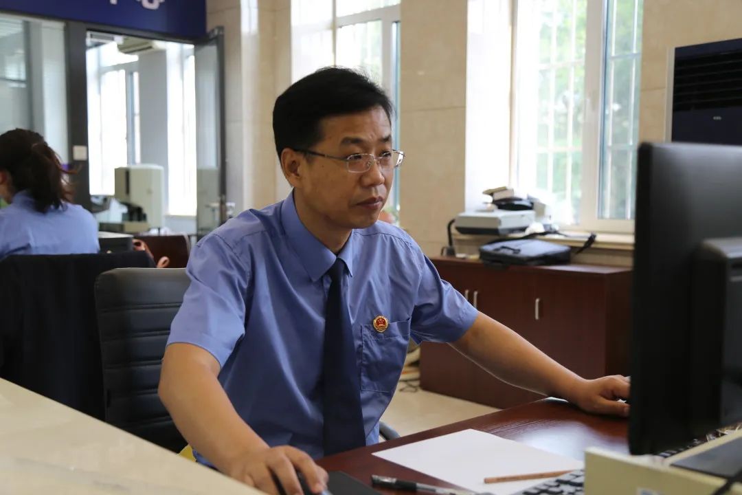 喜报 | 灯塔市人民检察院尹文辉同志荣获2017-2022年度辽阳市社会治安综合治理（平安建设）先进个人